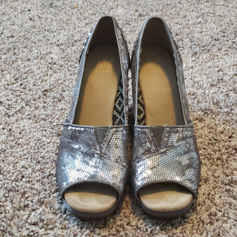 Silver Sequin Toms Wedges Size 8